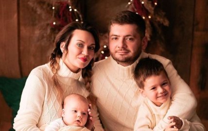 Александр Божков с семьей