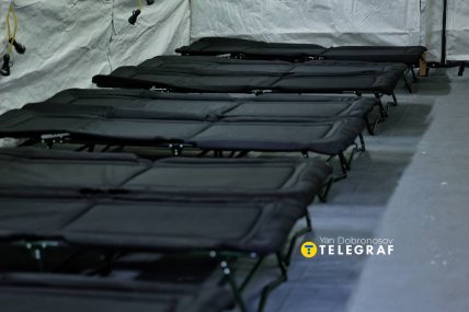 В пункті обігріву є навіть ліжка