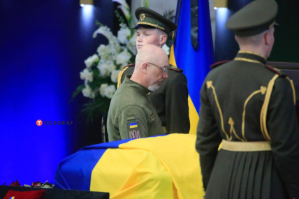 В Киеве прощаются с первым президентом Украины (ФОТО) 13