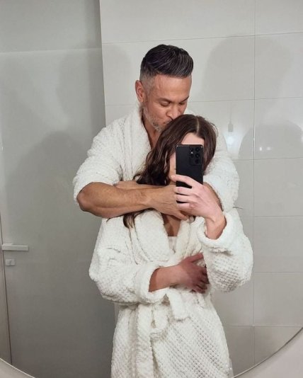 Ектор Хіменес-Браво стосунки