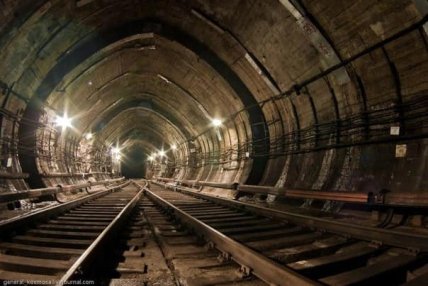 Тоннель ССВ метро Киева