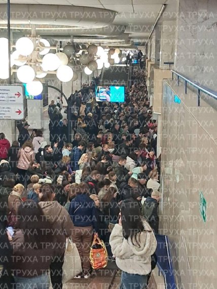 В метро Киева утром произошел коллапс