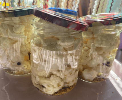 Цвітна капуста в банках