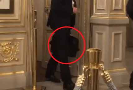 Путін валізка