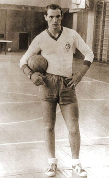 Александр Лукашенко в молодости