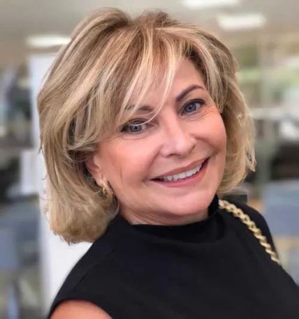 Стрижка средней длины