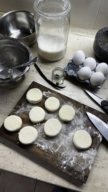 Рецепт сирників - що додати, щоб вони не розвалювались