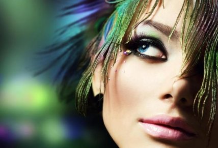 Mama beauty: новогодний макияж с блеском - изображение №2