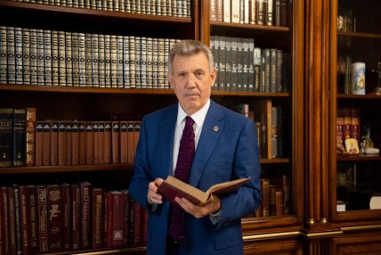 Сергій Ківалов