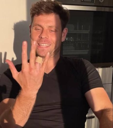 Артур Логай