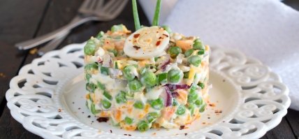 Неймовірно смачний салат можна приготувати без м’яса та риби