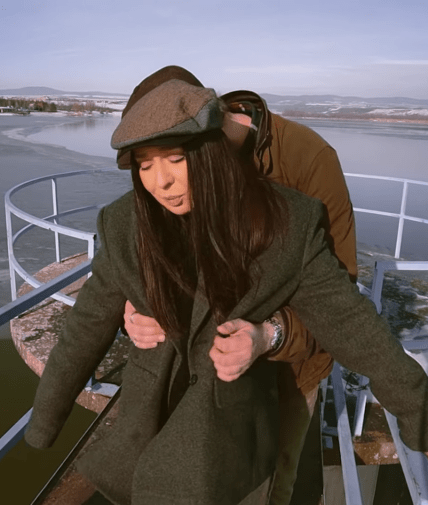 Йолка і Рожден Анусі