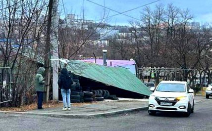 Такого не було майже 100 років. У Росії зимовий "апокаліпсис", жінкам дозволили не працювати (відео)