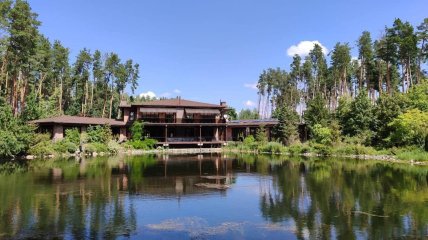 де жив Симоненко в Україні особняк