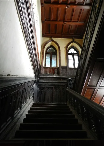 Замок в Шаровке