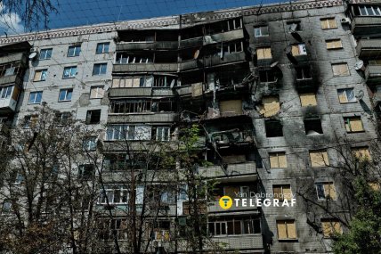 Пошкоджена будівля. Фото Ян Доброносов "Телеграф"