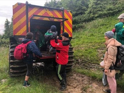 эвакуация туристов с Говерлы