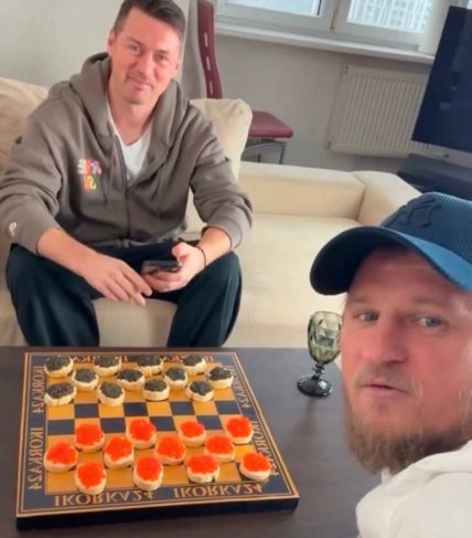 Олександр Алієв та Артем Мілевський зіграли у незвичайні шашки