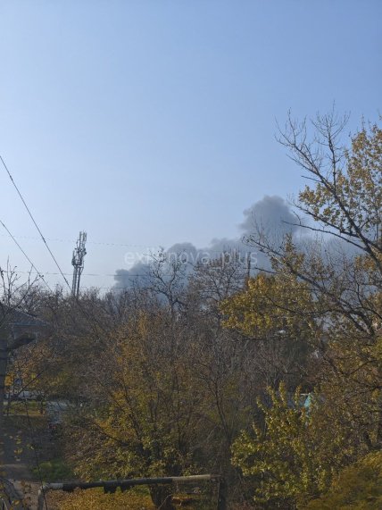 В Таганроге горит электроподстанция 9 ноября 2025