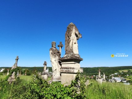 польское кладбище в Струсове фото