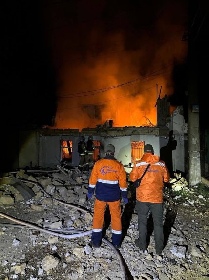 Пожежа після удару РФ по Одесі 11.04.2026