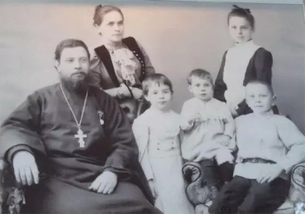 Сім'я видатного композитора Миколи Леонтовича