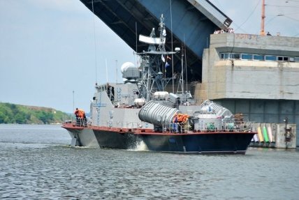 Катер "Прилуки"