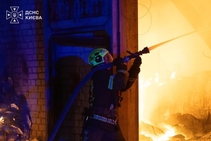 Наслідки удару РФ по Києву 8.08.2026