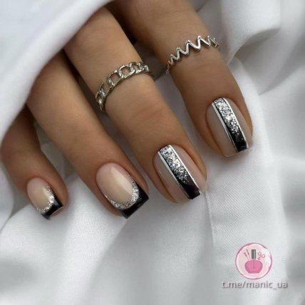 Серебро, френч и блестки в дизайне маникюра