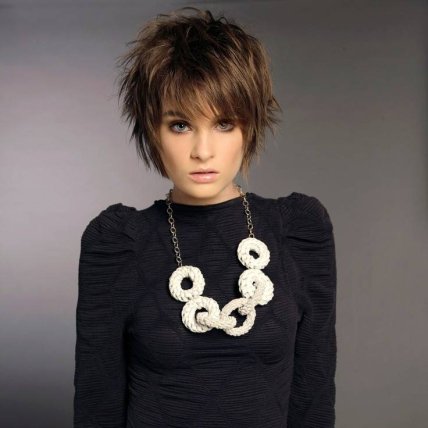 Стрижка на короткие волосы гарсон