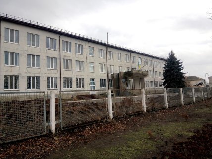 Школа в селе Любимовка