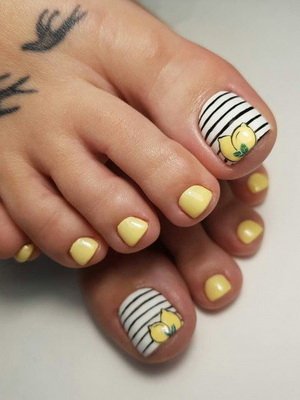 Тренды педикюра 2023 - фото