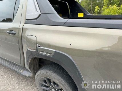 У Вовчанську розстріляли авто поліціянтів снайпери