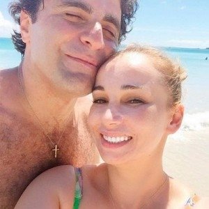 Телеведущая Анфиса Чехова вышла замуж