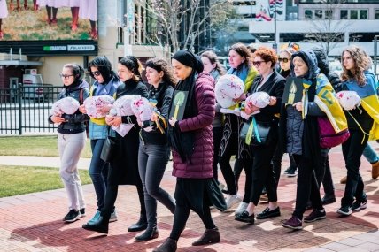 Акція українок проти вбивств дітей військовими рф