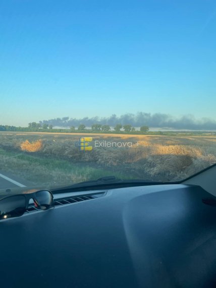Пожар на нефтебазе в Ставропольском крае продолжается