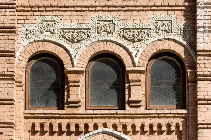 Дом с крылатыми гуриями в Киеве