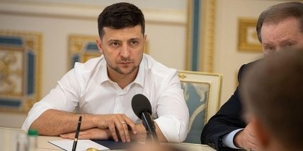 Зеленский просит точных сроков о выполнении минских договоренностей