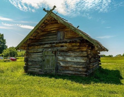 "Курна" хата з Волині