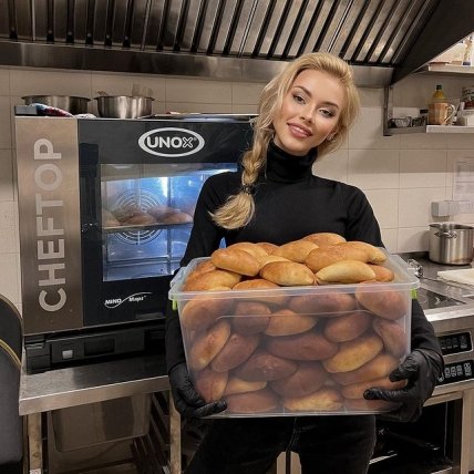 Виктория Апанасенко