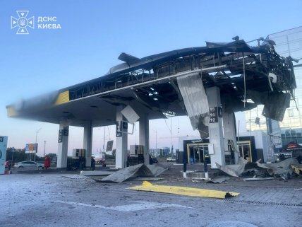 АЗС в Голосеевском районе Киева после удара России 15.09.2026