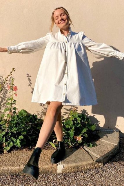 Стильний образ із сукнею