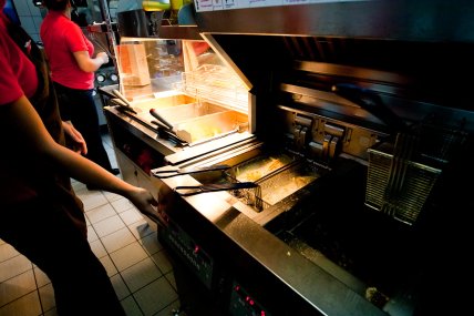 Как готовят картофель фри в McDonald’s