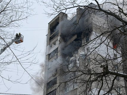 Гасіння пожежі після влучання "шахеда"