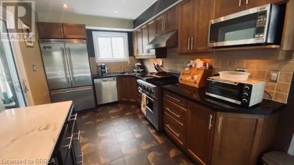 Дешевый дом в Канаде на нудистском курорте фото 4