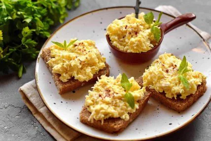 Самый простой и вкусный вариант завтрака