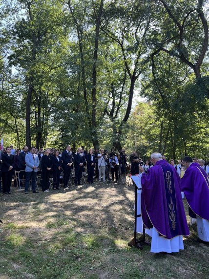 Перезахоронение останков в селе Пужники