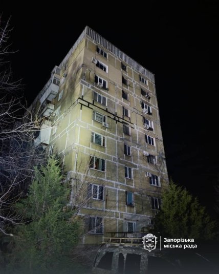 Дома с выбитым остеклением в Запорожье