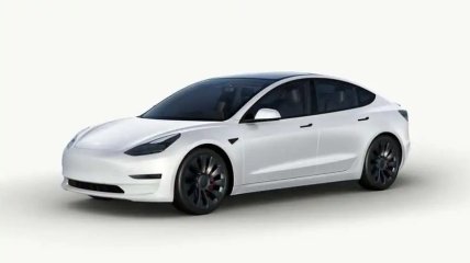 Tesla у білому кольорі