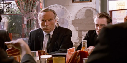 Эдди Банкер (слева) на съемках "Бешеных псов"